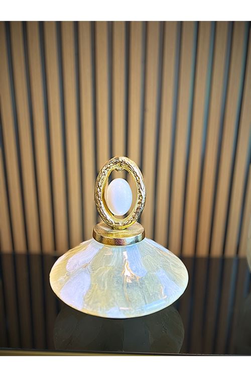 İthal Gold Döküm Kapaklı Krem Oval Taşlı Ufo VAZO